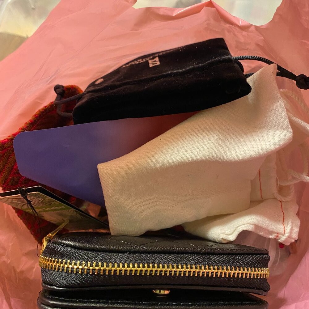 small gifts to give out